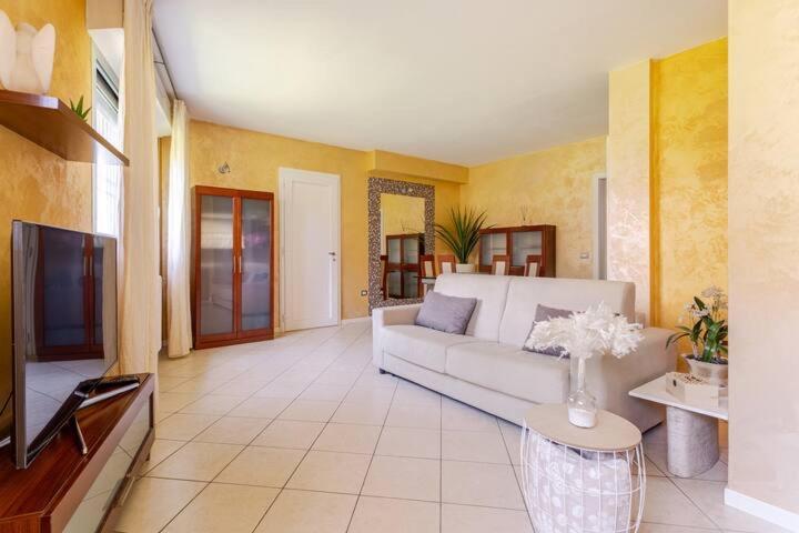 A Casa Minerva Apartment Римини Екстериор снимка