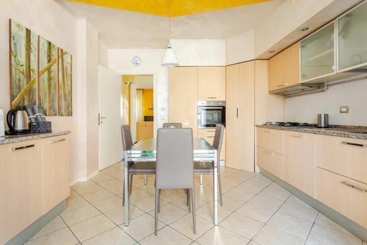 A Casa Minerva Apartment Римини Екстериор снимка