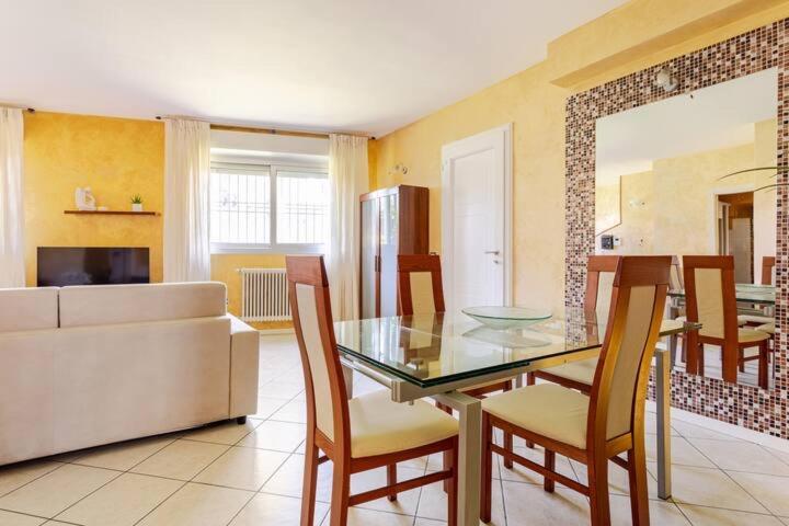 A Casa Minerva Apartment Римини Екстериор снимка