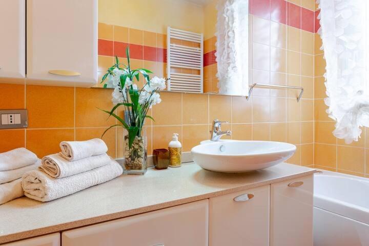 A Casa Minerva Apartment Римини Екстериор снимка
